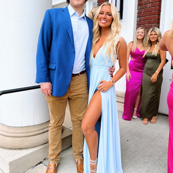 Mac Duggal Plunge V Neck Chiffon Grecian Gown - Picture 4 of 6